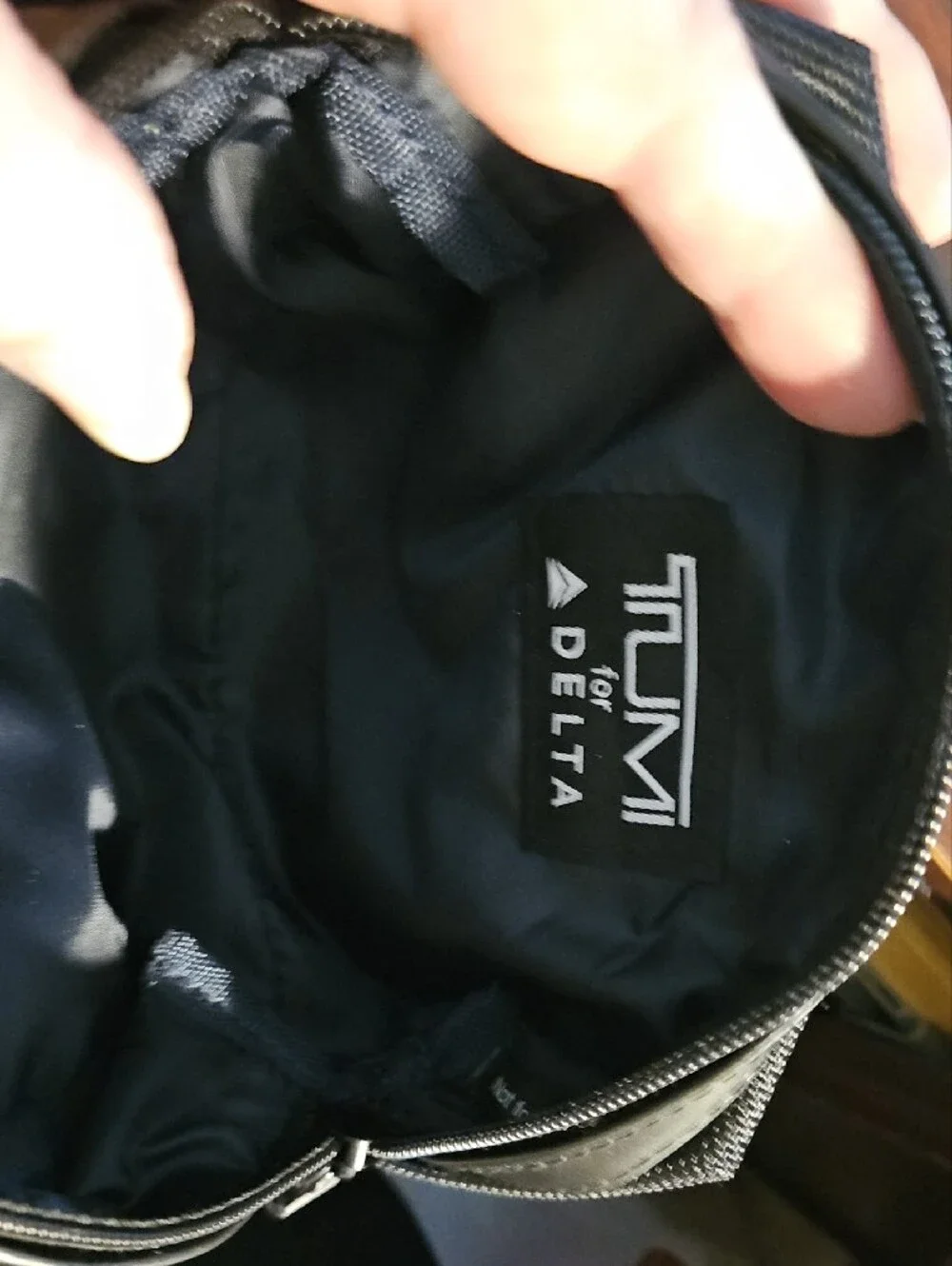 Tumi Black Men's Toiletry Kit